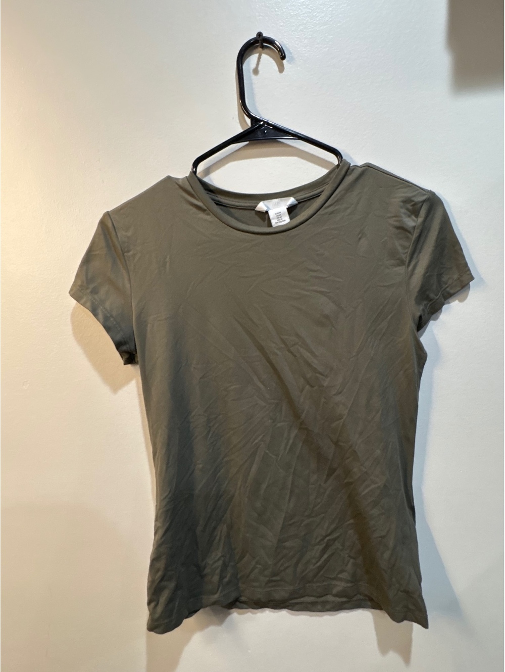 H and M olive green short sleeve T shirt